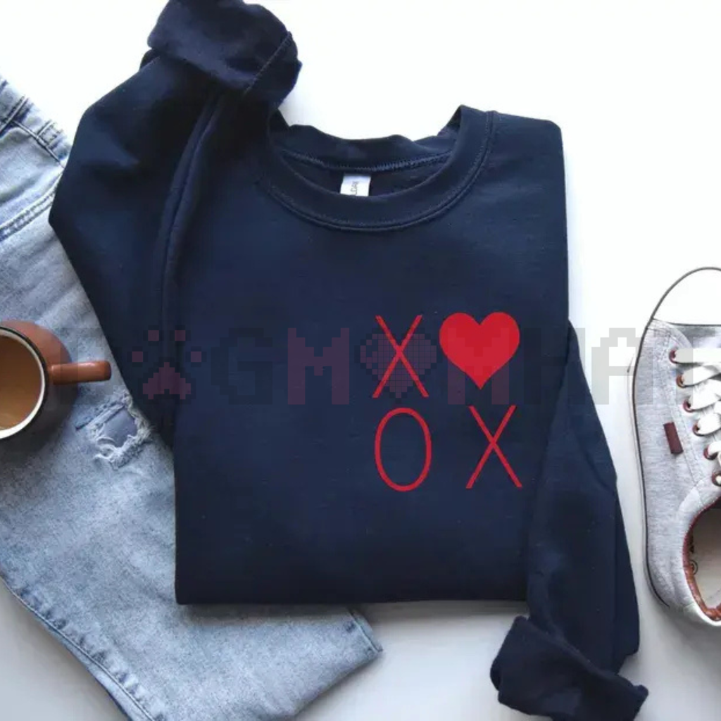 Minimalist XOXO Fine Line Heart Sweatshirt