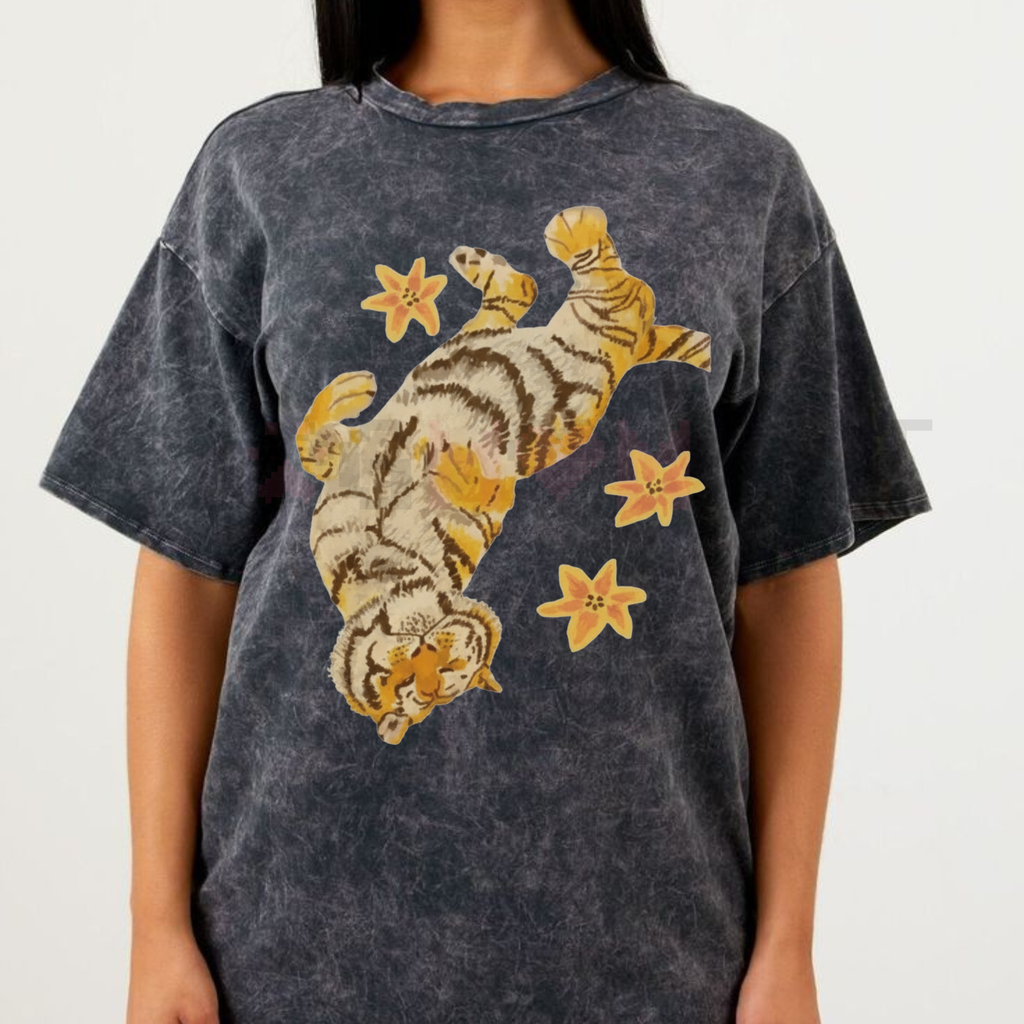 Lazy Tiger Unisex Vintage Washed T-Shirt – Funny Retro Streetwear Tee Gift for Him/Her