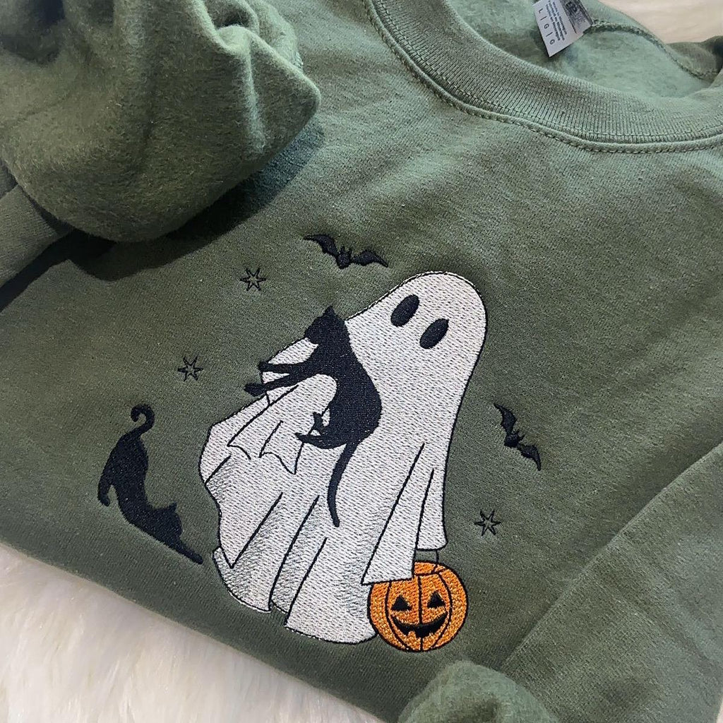 Embroidered Halloween Ghosts & Cats Sweatshirt – Cozy Fall Crewneck for Spooky Season Style