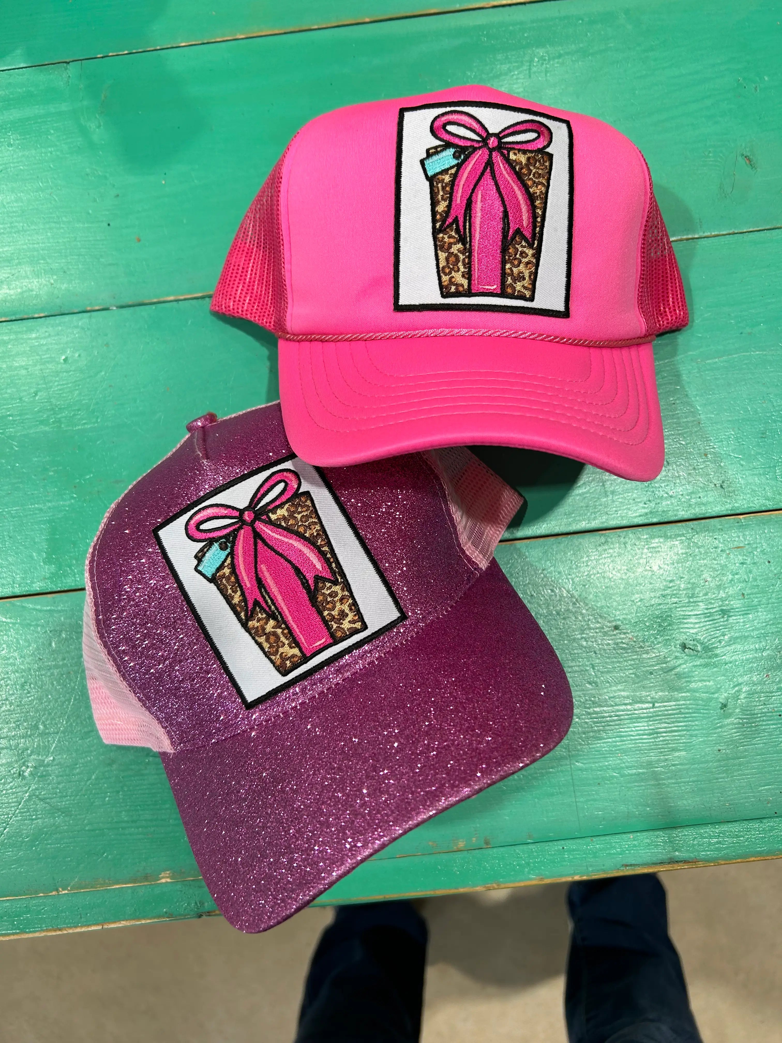 Leopard Present Trucker Hat